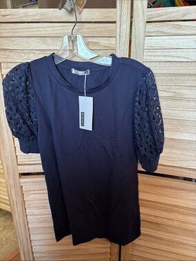 Dorose Navy Short-Sleeve Puff Lace Knit Top Medium NWT